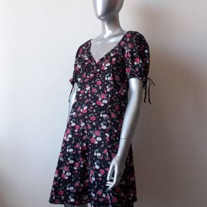 vestido preto floriado tamanho m g brecho 132926865?action_source=66695&ref=home_home&rsp=1&rspix=1