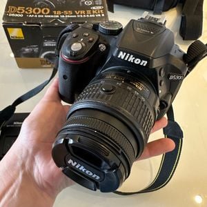 camera nikon d5300 132721424?action_source=31319&ref=home_home&rsp=1&rspix=1