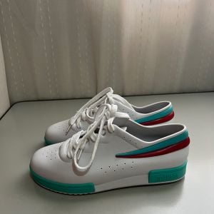 tenis melissa fila 95512515?action_source=31946&ref=home_home&rsp=1&rspix=1