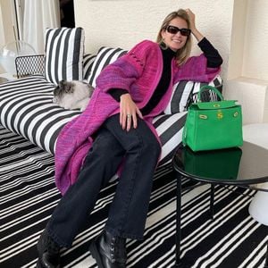 cardigan bynv com etiqueta 124470612?action_source=63594&ref=home_home&rsp=1&rspix=1