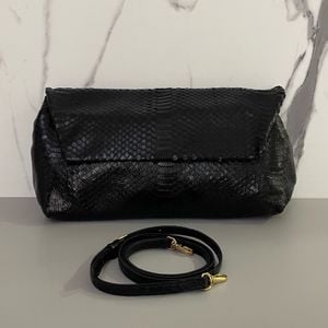 bolsa animale couro snake preta 143112439?action_source=72470&ref=home_home&rsp=1&rspix=1