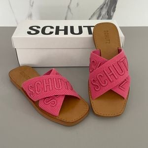 rasteira schutz x logo rosa 138902436?action_source=72470&ref=home_home&rsp=1&rspix=1