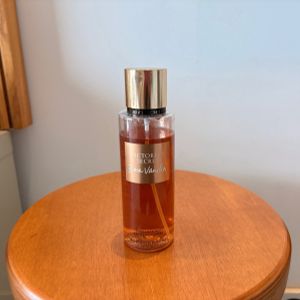 body splash victoria secret bare vanilla 151523726?action_source=67222&ref=home_home&rsp=1&rspix=1
