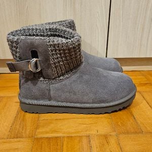 bota ugg classic solene mini cinza 123218791?action_source=72965&ref=home_home&rsp=1&rspix=1