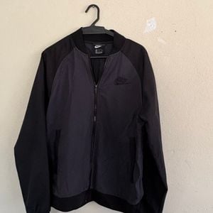 jaqueta nike preta algodao poliester original 148652677?action_source=72470&ref=home_home&rsp=1&rspix=1
