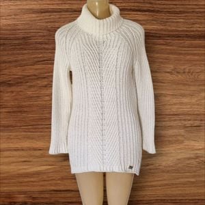sueter anselmi alongado off white g 141377028?action_source=71711&ref=home_home&rsp=1&rspix=1