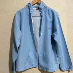 corta vento da tommy hilfiger vai vestir um tamanho m g 152450828?action_source=75473&ref=home_home&rsp=1&rspix=1