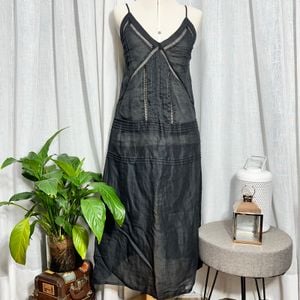 vestido 100 rami zara 135230039?action_source=31319&ref=home_home&rsp=1&rspix=1