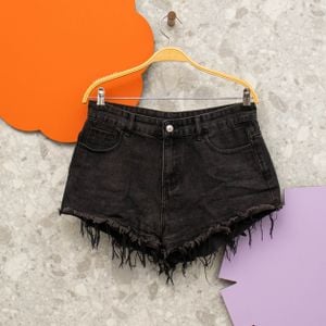 short preto jeans 136240961?action_source=68245&ref=home_home&rsp=1&rspix=1