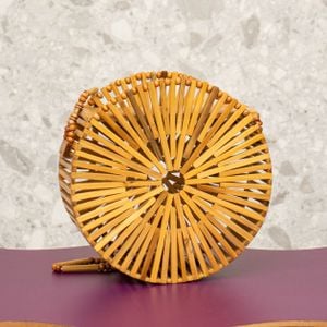 bolsa bambu redonda 138619412?action_source=70786&ref=home_home&rsp=1&rspix=1