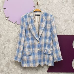 blazer tweed azul e branco zara 137910263?action_source=69037&ref=home_home&rsp=1&rspix=1