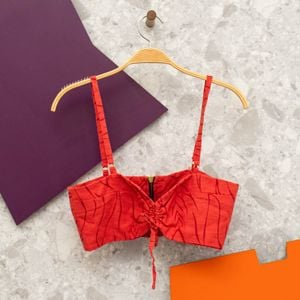 top vermelho abstrato argalji 135242082?action_source=67552&ref=home_home&rsp=1&rspix=1