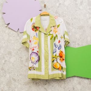 camisa branca tropical seafolly 153270157?action_source=77386&ref=home_home&rsp=1&rspix=1