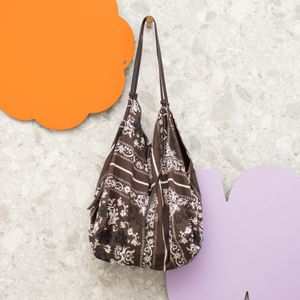 bolsa saco marrom boho zara 140204145?action_source=70291&ref=home_home&rsp=1&rspix=1