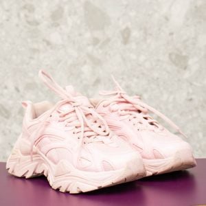 tenis interation light rosa fila x atmos pink 137910237?action_source=69037&ref=home_home&rsp=1&rspix=1