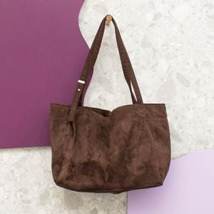 bolsa camurca marrom c amp a 141166218?action_source=70621&ref=home_home&rsp=1&rspix=1