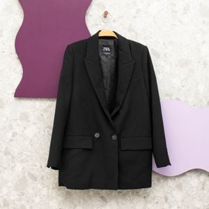 blazer preto basic zara 141166236?action_source=70621&ref=home_home&rsp=1&rspix=1