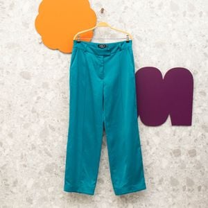 calca pantalona verde mar claro acetinada patbo 142330718?action_source=71446&ref=home_home&rsp=1&rspix=1