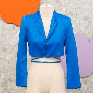 blazer cropped azul zara 135453479?action_source=67750&ref=home_home&rsp=1&rspix=1