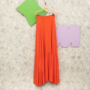 saia longa vermelha alphorria 117476344?action_source=70390&ref=home_home&rsp=1&rspix=1