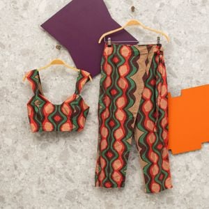 conjunto color block abstrato wymann 135242087?action_source=67552&ref=home_home&rsp=1&rspix=1