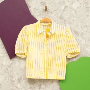 camisa cropped amarela listrada isabella giobbi 111285184?action_source=70489&ref=home_home&rsp=1&rspix=1