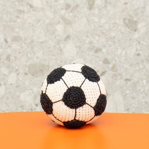 bola de trico 130023211?action_source=69367&ref=home_home&rsp=1&rspix=1