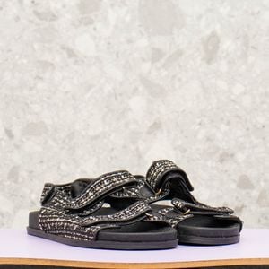 sandalia tweed preta corello 141166223?action_source=70621&ref=home_home&rsp=1&rspix=1