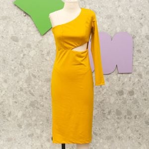 vestido mostarda elegance 117476477?action_source=70390&ref=home_home&rsp=1&rspix=1