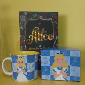 caneca porcelana/ caneca alice no país das maravilhas

 350ml