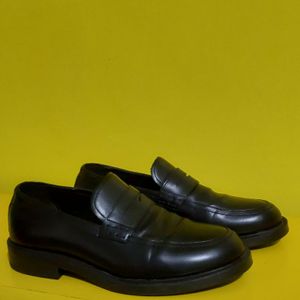 sapato zara loafer de couro preto - nr.38