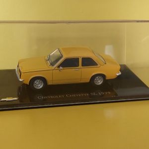 miniatura, carro antigo amarelo. modelo chevette sl 1979/ chevrolet/ 11cm com dentro do acrílico 15c
