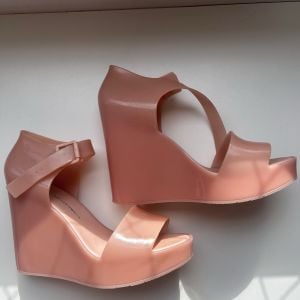 sandalia melissa mar wedge rosa 37 153002682?action_source=76405&ref=home_home&rsp=1&rspix=1