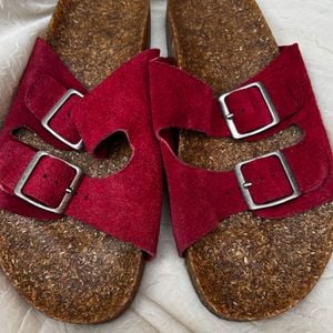 sandalia birken via mia nobuck vermelha 40 153012765?action_source=67222&ref=home_home&rsp=1&rspix=1