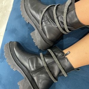 bota com strass em formato de cobra 109335334?action_source=73163&ref=home_home&rsp=1&rspix=1