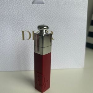 dior addict lip tint natural berry 146972380?action_source=77056&ref=home_home&rsp=1&rspix=1