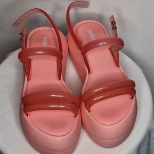 sandalia plataforma melissa bubble rosa com tiras translucidas 148314256?action_source=76405&ref=home_home&rsp=1&rspix=1