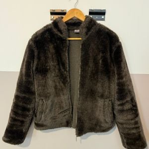 casaco peludo volcom marrom m 151909574?action_source=74123&ref=home_home&rsp=1&rspix=1