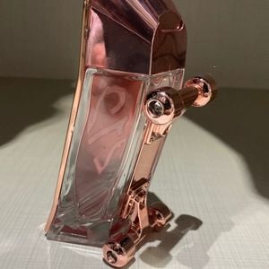 frasco perfume formato skate da carolina herreira vazio 126923799?action_source=63131&ref=home_home&rsp=1&rspix=1