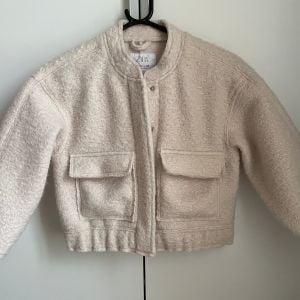 jaqueta inverno infantil zara 6 7 135880887?action_source=70094&ref=home_home&rsp=1&rspix=1