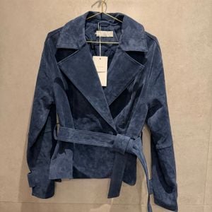 jaqueta de couro com cinto zara 152551846?action_source=75473&ref=home_home&rsp=1&rspix=1