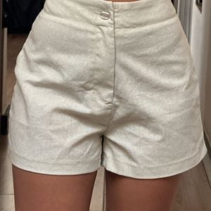 short linho m 109650586?action_source=68477&ref=home_home&rsp=1&rspix=1