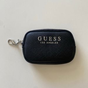 porta moedas guess 127795668?action_source=70655&ref=home_home&rsp=1&rspix=1