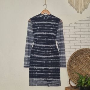 vestido feminino azul gola alta tamanho g 42 sem avarias azul e branco manga comprida 148001581?action_source=74549&ref=home_home&rsp=1&rspix=1