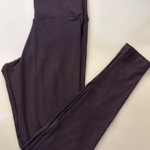 conjunto live legging e top p 152653618?action_source=77518&ref=home_home&rsp=1&rspix=1