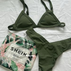 biquini shein verde militar tam m novo 116376617?action_source=68477&ref=home_home&rsp=1&rspix=1