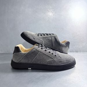 tenis osklen soho couro gasto 43 150543249?action_source=72470&ref=home_home&rsp=1&rspix=1