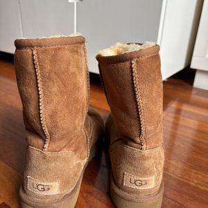 bota ugg marrom 36 144584494?action_source=72965&ref=home_home&rsp=1&rspix=1