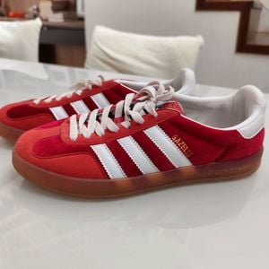tenis adidas x gucci gazelle vermelho 37 38 147337485?action_source=72470&ref=home_home&rsp=1&rspix=1