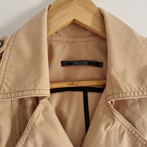 colete trench coat 110838167?action_source=74450&ref=home_home&rsp=1&rspix=1